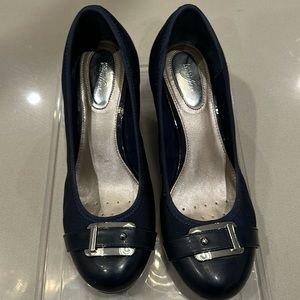 USED ALFANI STEP N FLEX SHOES SIZE 9.5